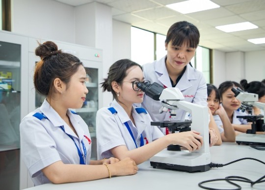 Kỹ thuật Xét nghiệm Y học