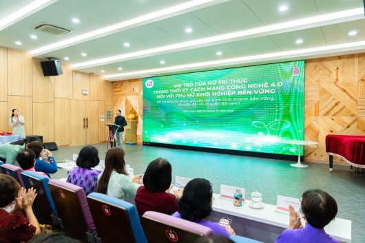 HỘI THẢO: VAI TRÒ CỦA NỮ TRÍ THỨC TRONG THỜI KỲ CÔNG NGHỆ 4.0 ĐỐI VỚI PHỤ NỮ KHỞI NGHIỆP BỀN VỮNG