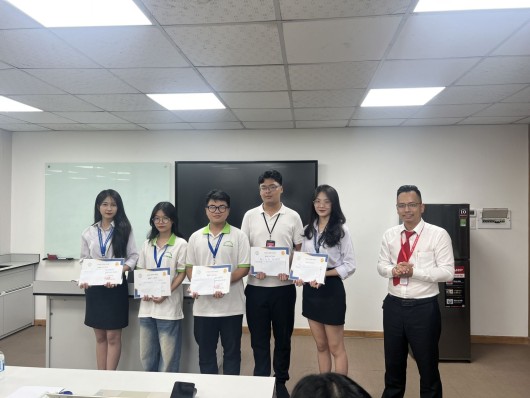 KHOA CÔNG NGHỆ TRI ÂN CÁC BẠN SINH VIÊN ĐÃ CÓ NHỮNG ĐÓNG GÓP TÍCH CỰC TRONG CÁC HOẠT ĐỘNG CỦA KHOA