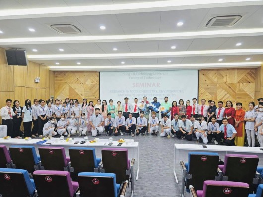 MỘT DIỄN ĐÀN KHOA HỌC QUỐC TẾ TẠI HỘI THẢO CHUYÊN NGÀNH CỦA KHOA CÔNG NGHỆ