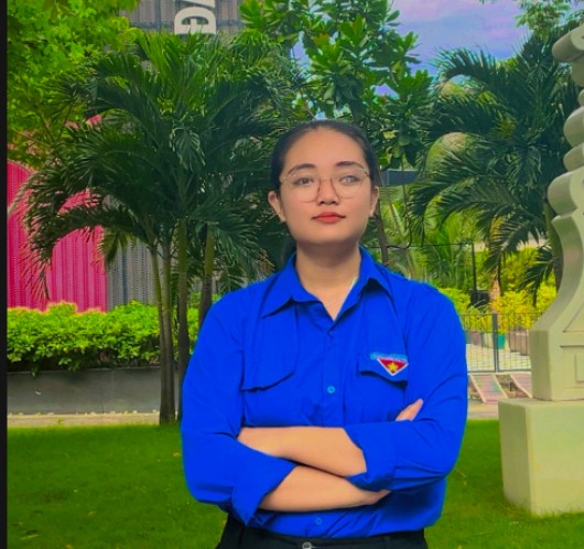 TẤM GƯƠNG SÁNG TRONG HỌC TẬP VÀ HOẠT ĐỘNG PHỤC VỤ CỘNG ĐỒNG: ĐINH THỊ CẨM LIÊN – CÔ SINH VIÊN NĂM 2 NGÀNH CÔNG NGHỆ THỰC PHẨM